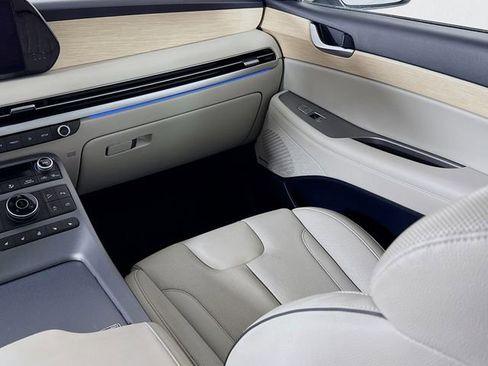 Used 2024 Hyundai Palisade Limited image 27