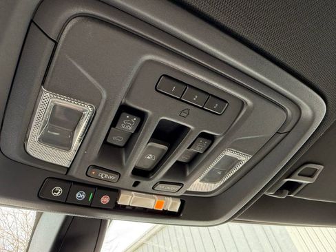 Used 2020 GMC Sierra 1500 AT4 w/ AT4 Premium Package image 12