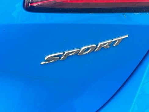 Used 2022 Honda Civic Sport image 4