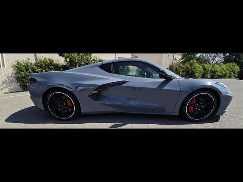Used 2024 Chevrolet Corvette Stingray Coupe w/ 1LT RWD image 2