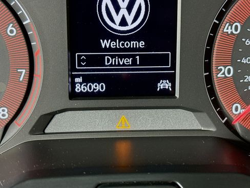 Used 2019 Volkswagen Jetta R-Line FWD image 13