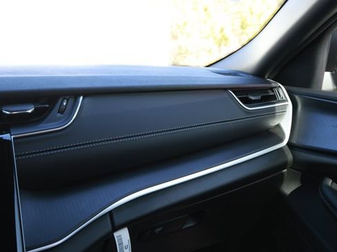 New 2025 Jeep Grand Cherokee Laredo X image 27