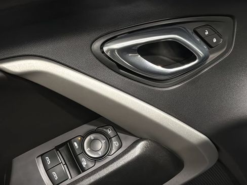 Used 2017 Chevrolet Camaro SS RWD image 16