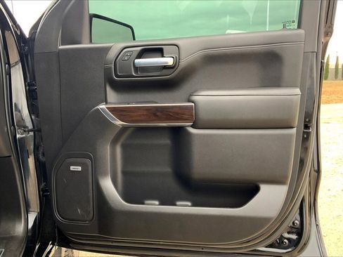 Used 2021 GMC Sierra 1500 SLT image 24