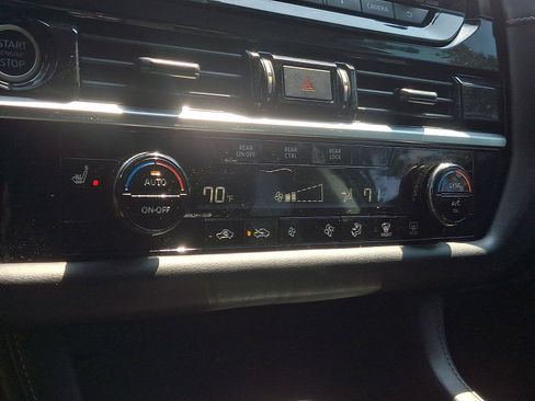 Certified 2024 Nissan Pathfinder SV w/ Black Appearance Package FWD image 15