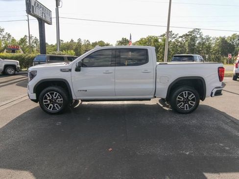 Used 2025 GMC Sierra 1500 AT4 w/ AT4 Premium Package AWD/4WD image 5