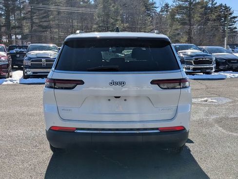 New 2026 Jeep Grand Cherokee L Laredo image 6