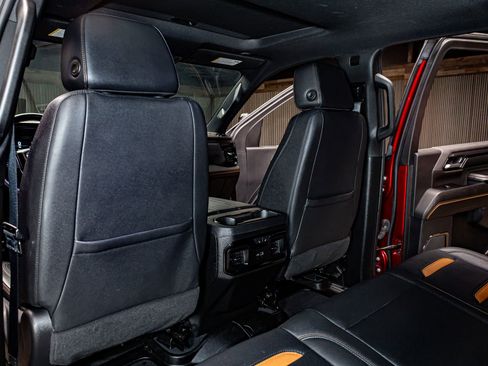 Used 2024 GMC Sierra 3500 AT4 w/ AT4 Premium Plus Package image 25