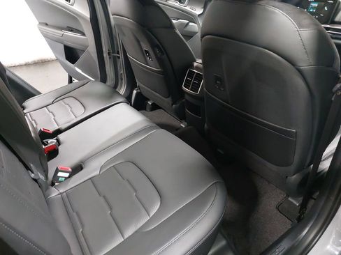 New 2026 Kia Sportage SX image 11