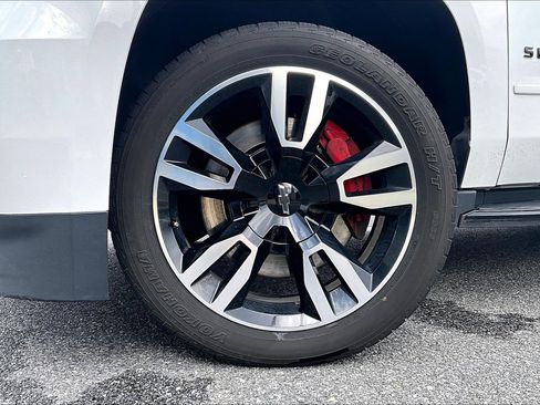 Used 2019 Chevrolet Suburban Premier w/ RST 6.2L Performance Edition image 4