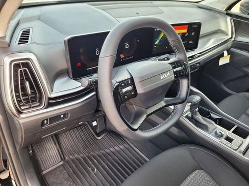 New 2026 Kia Sorento LX FWD image 9