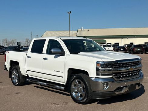 Used 2017 Chevrolet Silverado 1500 LTZ w/ Sport Package image 7