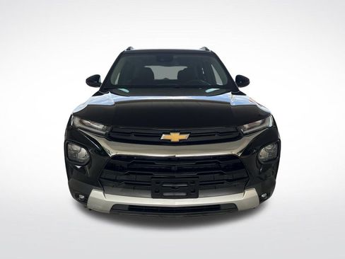 Used 2023 Chevrolet TrailBlazer LT w/ Convenience Package FWD image 2