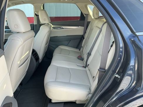 Used 2019 Cadillac XT5 Luxury image 38