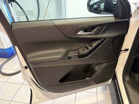 New 2026 Chevrolet Equinox LT w/ Convenience Package II image 10