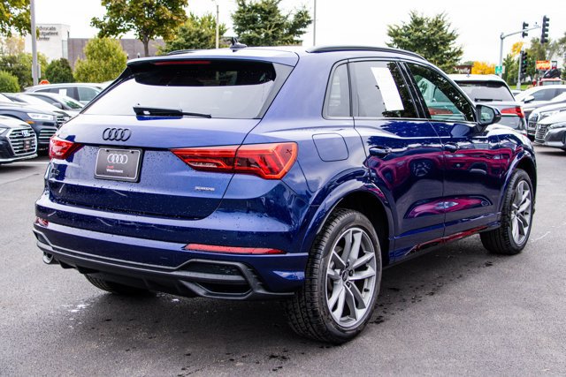 Certified 2025 Audi Q3 2.0T Premium w/ Convenience Package AWD/4WD image 5