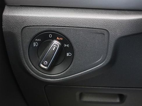 Used 2018 Volkswagen Atlas SEL Premium image 10