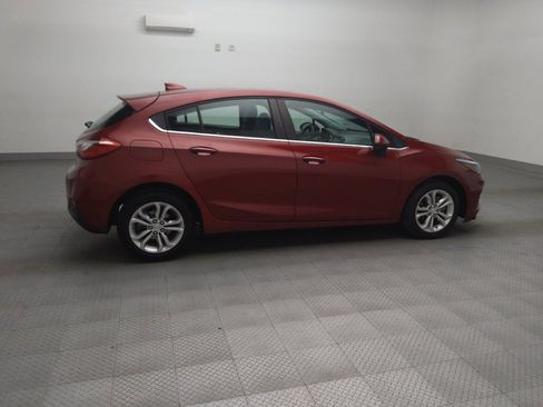 Used 2019 Chevrolet Cruze LT image 10