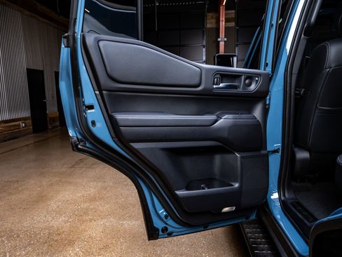 Used 2025 Toyota Land Cruiser image 38