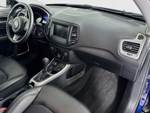 Used 2018 Jeep Compass Latitude w/ Popular Equipment Group AWD/4WD image 27