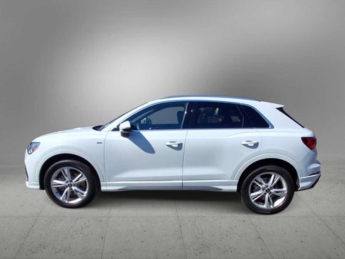 Used 2024 Audi Q3 2.0T Premium w/ Convenience Package AWD/4WD image 5