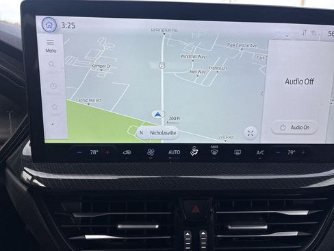 Used 2024 Ford Escape ST-Line w/ Tech Pack #1 image 18