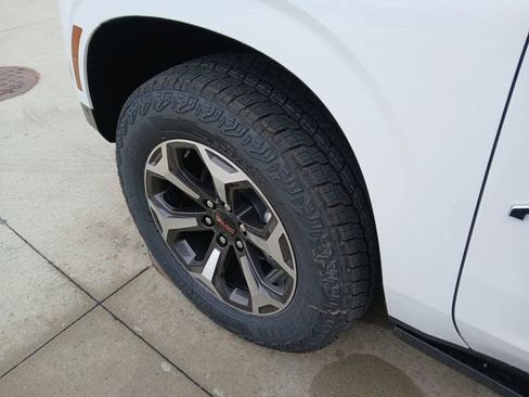 New 2026 GMC Yukon AT4 Ultimate AWD/4WD image 40