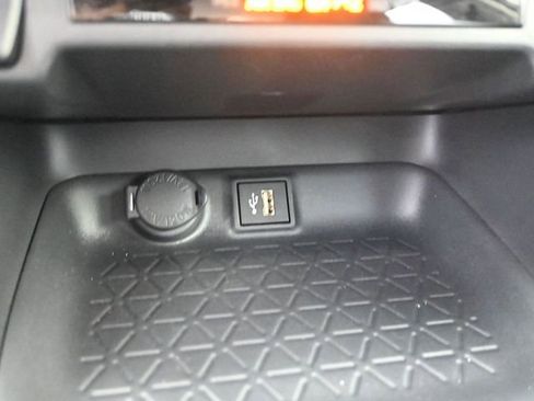 Used 2024 Toyota RAV4 XLE w/ Convenience Package image 14