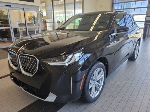 Used 2025 BMW X3 xDrive30i w/ Convenience Package image 1