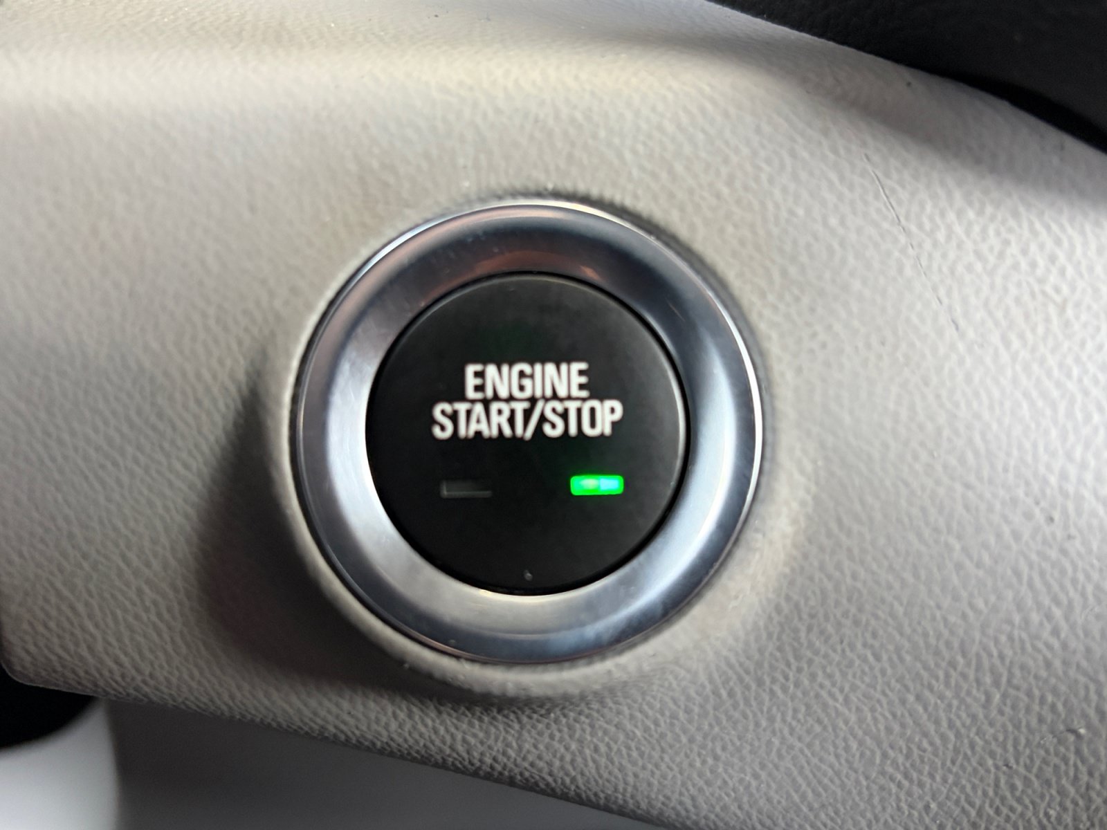 Used 2020 GMC Terrain SLE w/ Driver Convenience Package AWD/4WD image 29