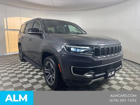 Used 2024 Jeep Wagoneer Series II w/ Flexible Seating Group AWD/4WD image 3