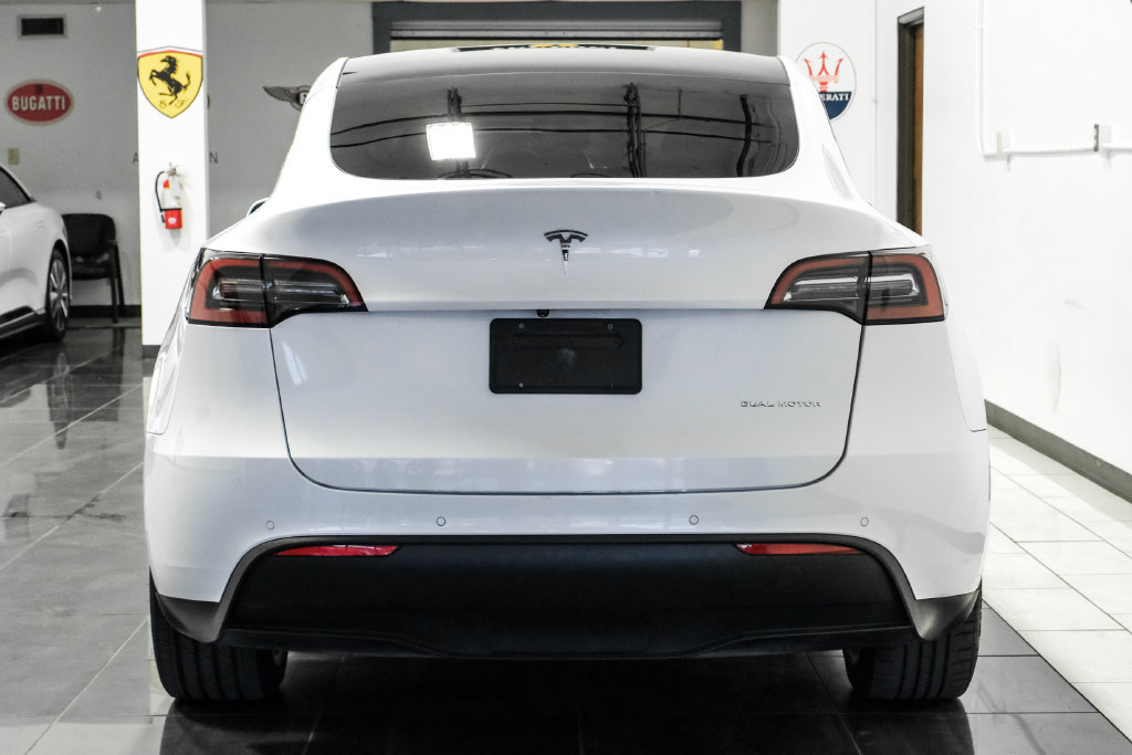 Used 2022 Tesla Model Y Long Range AWD/4WD image 8
