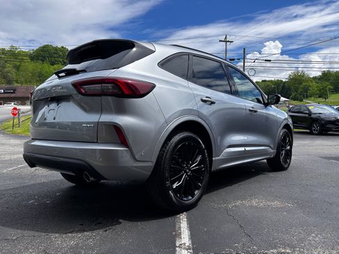 Used 2023 Ford Escape ST-Line Elite w/ Premium Technology Package AWD/4WD image 14