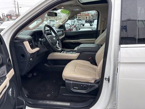 Used 2022 Ford Expedition Platinum image 26