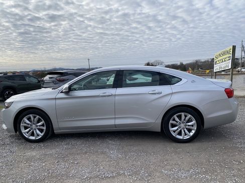 Used 2016 Chevrolet Impala LT w/ Convenience Package image 8
