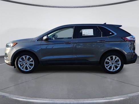 Used 2023 Ford Edge Titanium image 6