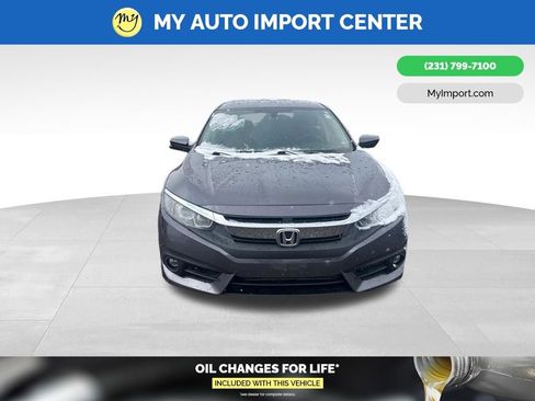 Used 2018 Honda Civic EX-T image 2