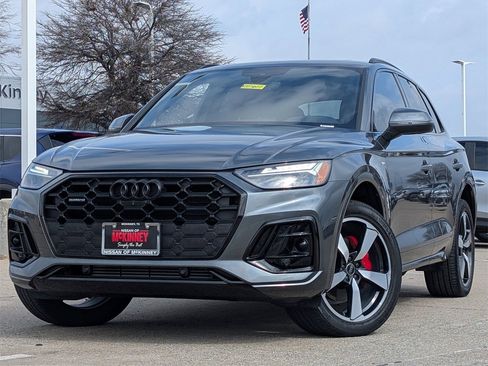 Used 2024 Audi Q5 2.0T Premium Plus w/ Premium Plus Package image 2