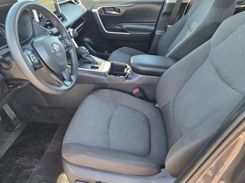 Certified 2025 Toyota RAV4 XLE AWD/4WD image 18