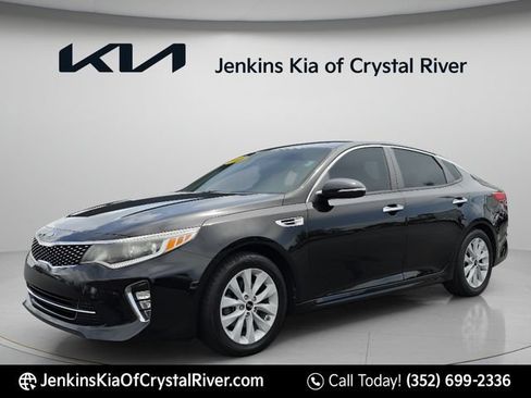 Used 2018 Kia Optima S FWD image 14