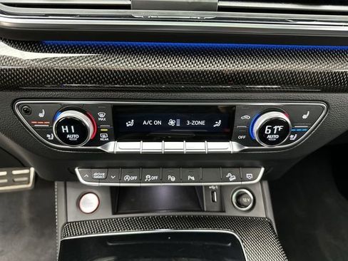 Used 2021 Audi SQ5 Prestige image 19