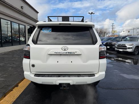 Used 2019 Toyota 4Runner SR5 Premium image 8