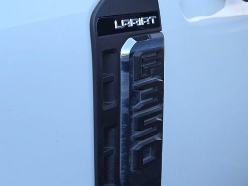 Used 2024 Ford F350 Lariat w/ Lariat Ultimate Package AWD/4WD image 8
