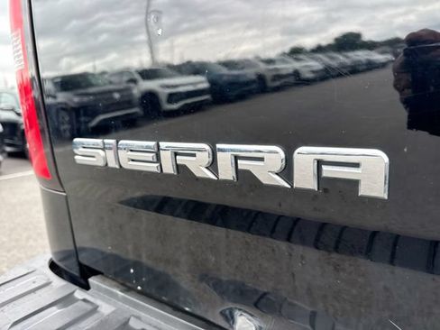 Used 2015 GMC Sierra 1500 SLT w/ SLT Crew Cab Value Package AWD/4WD image 29