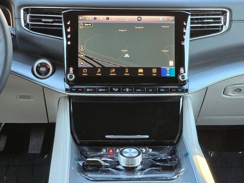 New 2026 Jeep Grand Wagoneer 4WD image 30