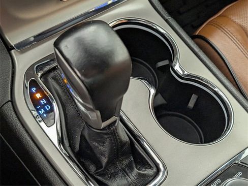 Used 2021 Jeep Grand Cherokee Overland image 30