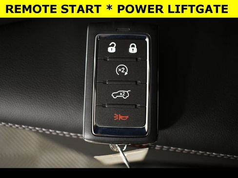 Used 2022 Jeep Grand Cherokee Overland w/ Luxury Tech Group IV image 10