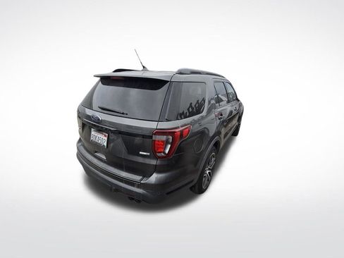 Used 2018 Ford Explorer Sport image 7