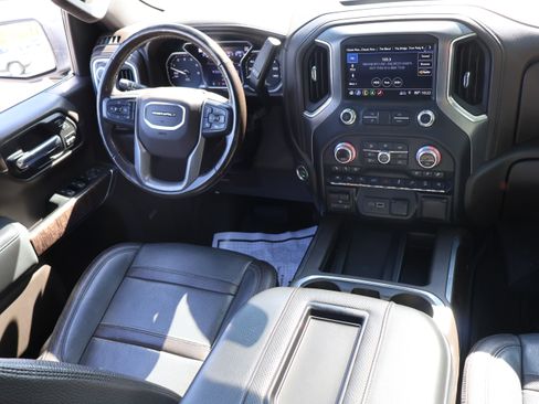 Used 2019 GMC Sierra 1500 Denali w/ Denali Ultimate Package AWD/4WD image 14