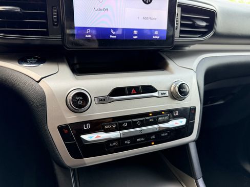 Used 2021 Ford Explorer XLT RWD image 19